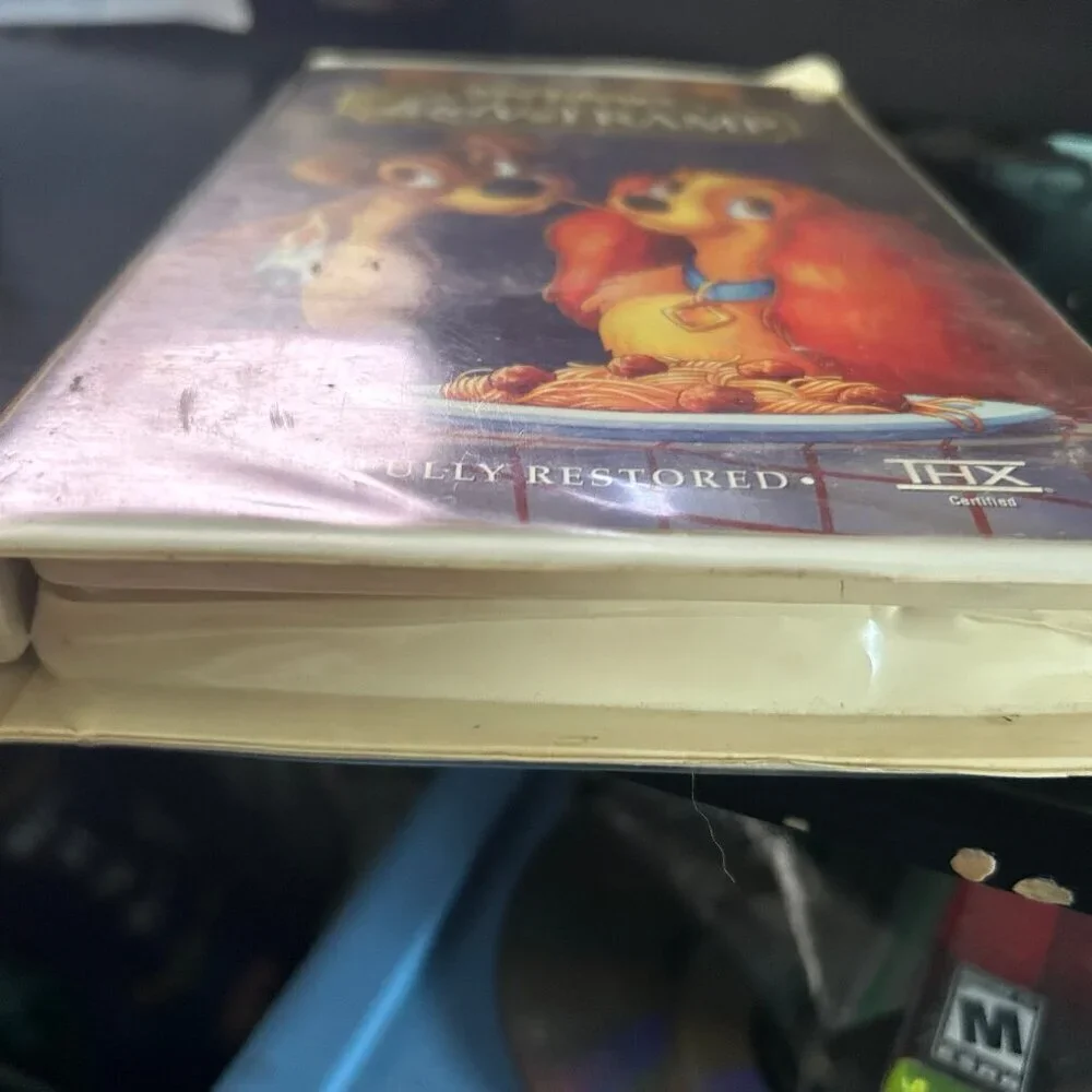Disney Lady and the Tramp Clamshell VHS 1998 - Picture 4 of 7